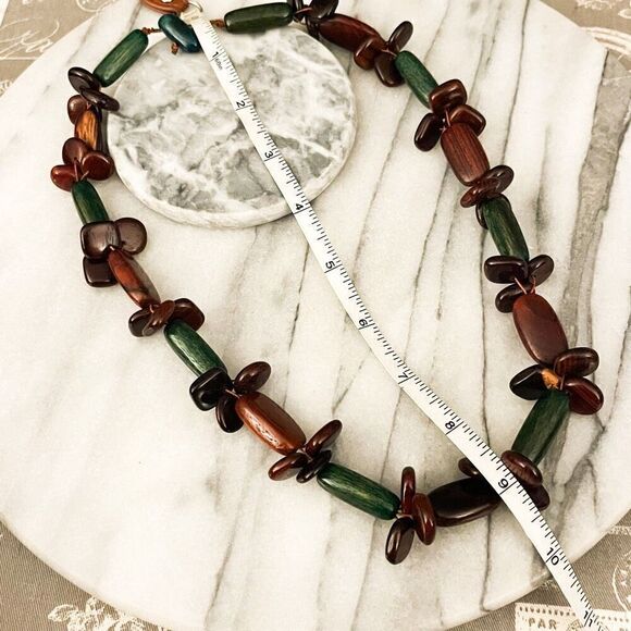 Vintage 1970s Wood Bead Necklace Brown Green Retro Boho Hippie Natural - Picture 5 of 5